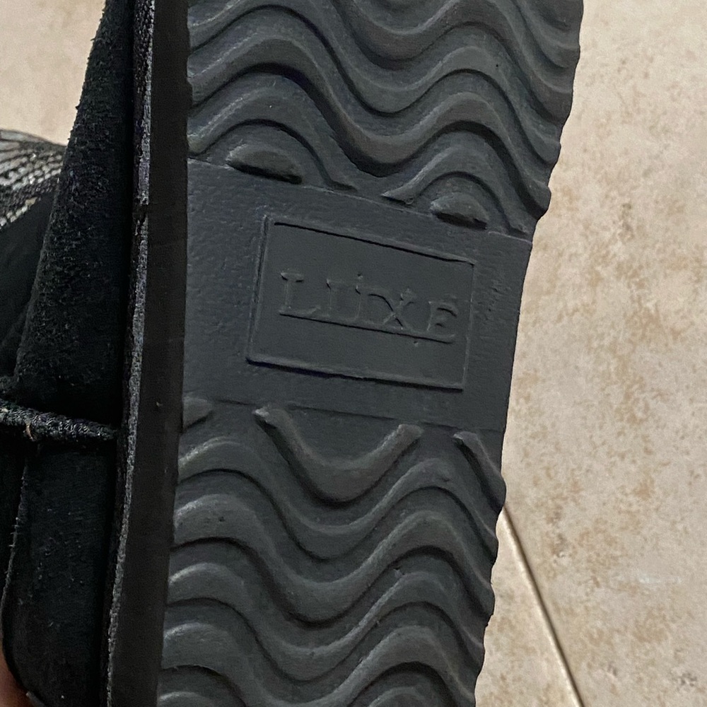 Secret Luxe Affair Australian boots - Picture 10 of 16